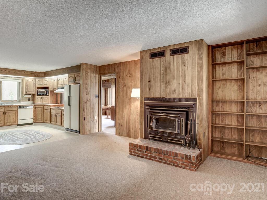 721 East Fork Road Marshall, NC 28753 - Photo 4 of 48 Gallery Image 4