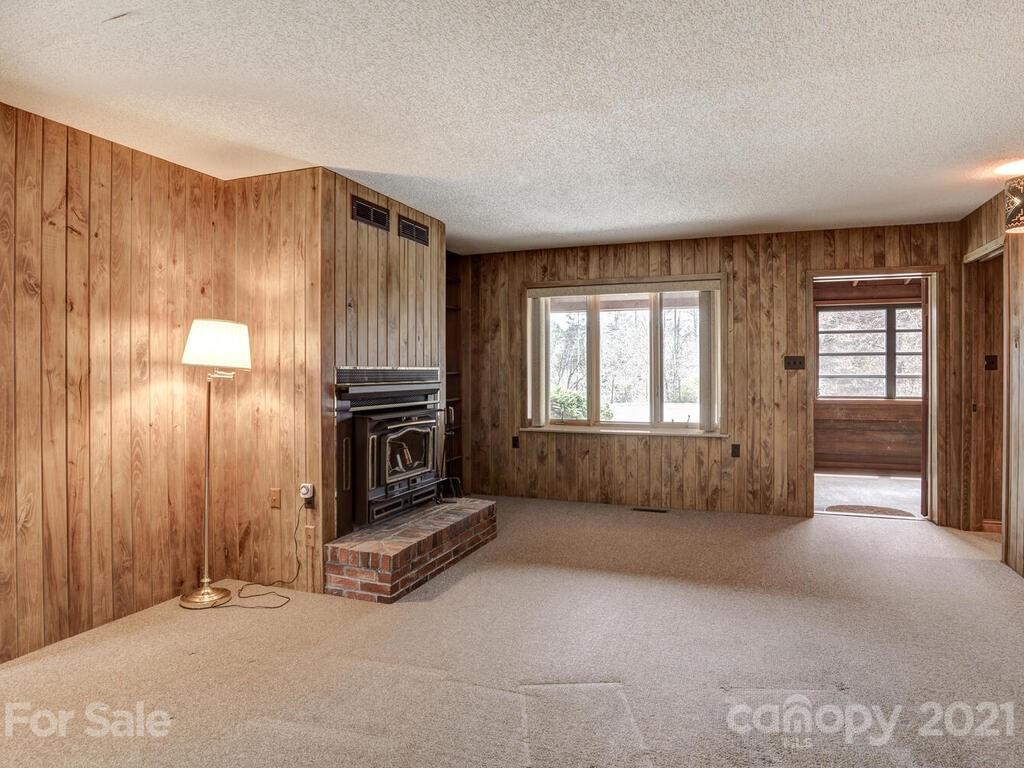 721 East Fork Road Marshall, NC 28753 - Photo 5 of 48 Gallery Image 5