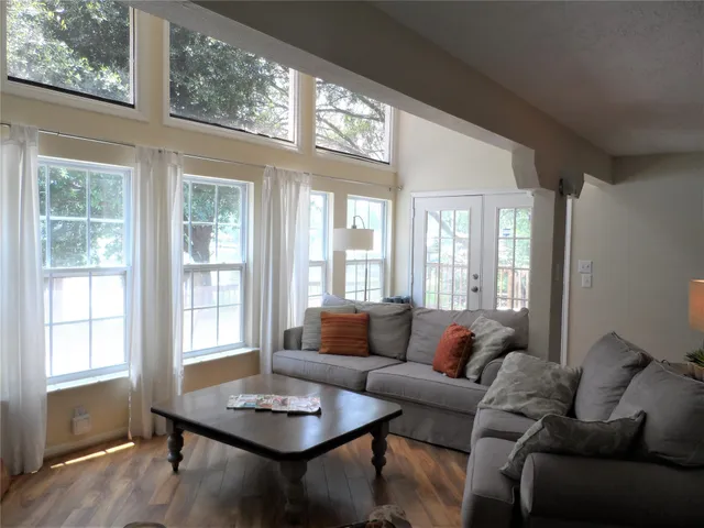 $2,450 | 13545 Northshore Loop, Conroe, TX 77304