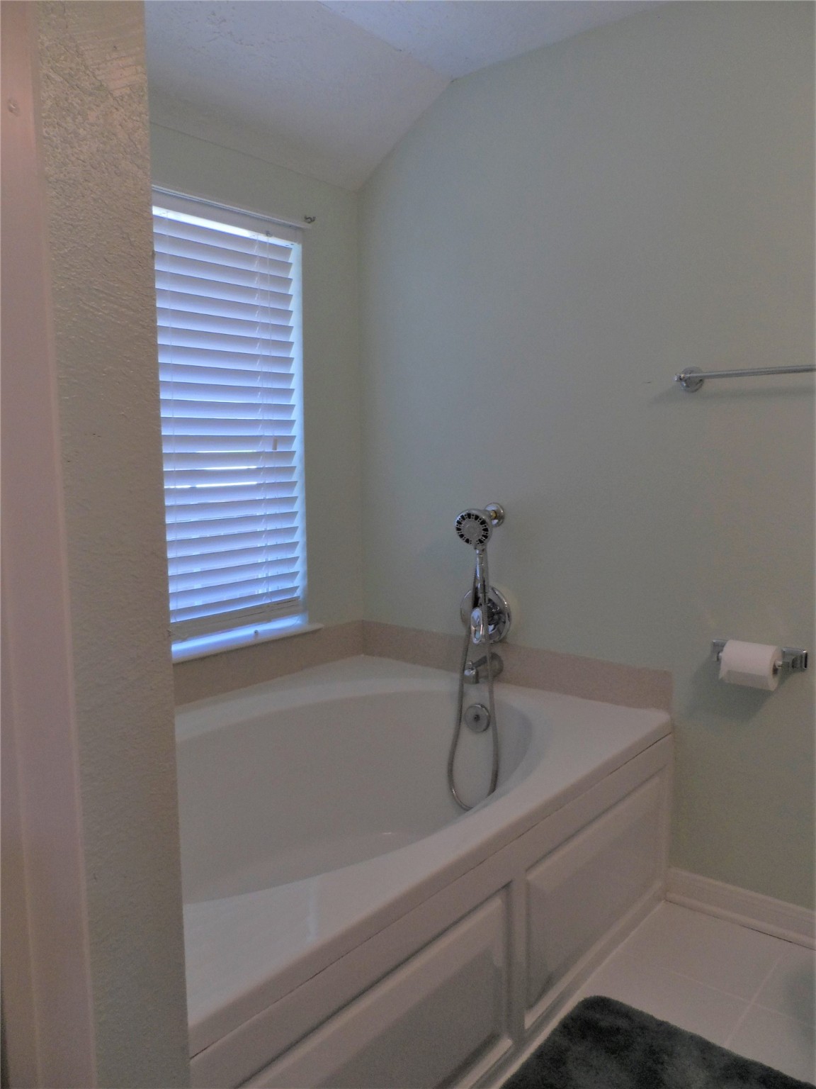 13545 Northshore Loop Conroe, TX 77304 - Photo 25 of 44