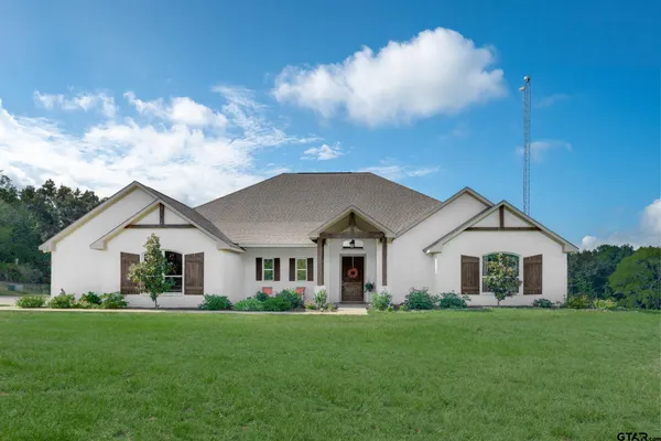 $795,000 | 16045 County Road 1130, Flint, TX 75762