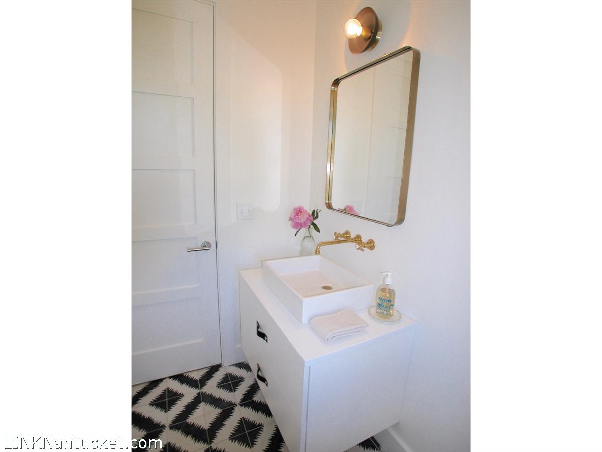33 Pilgrim Road Nantucket, MA 02554 - Photo 35 of 63 Gallery Image 35