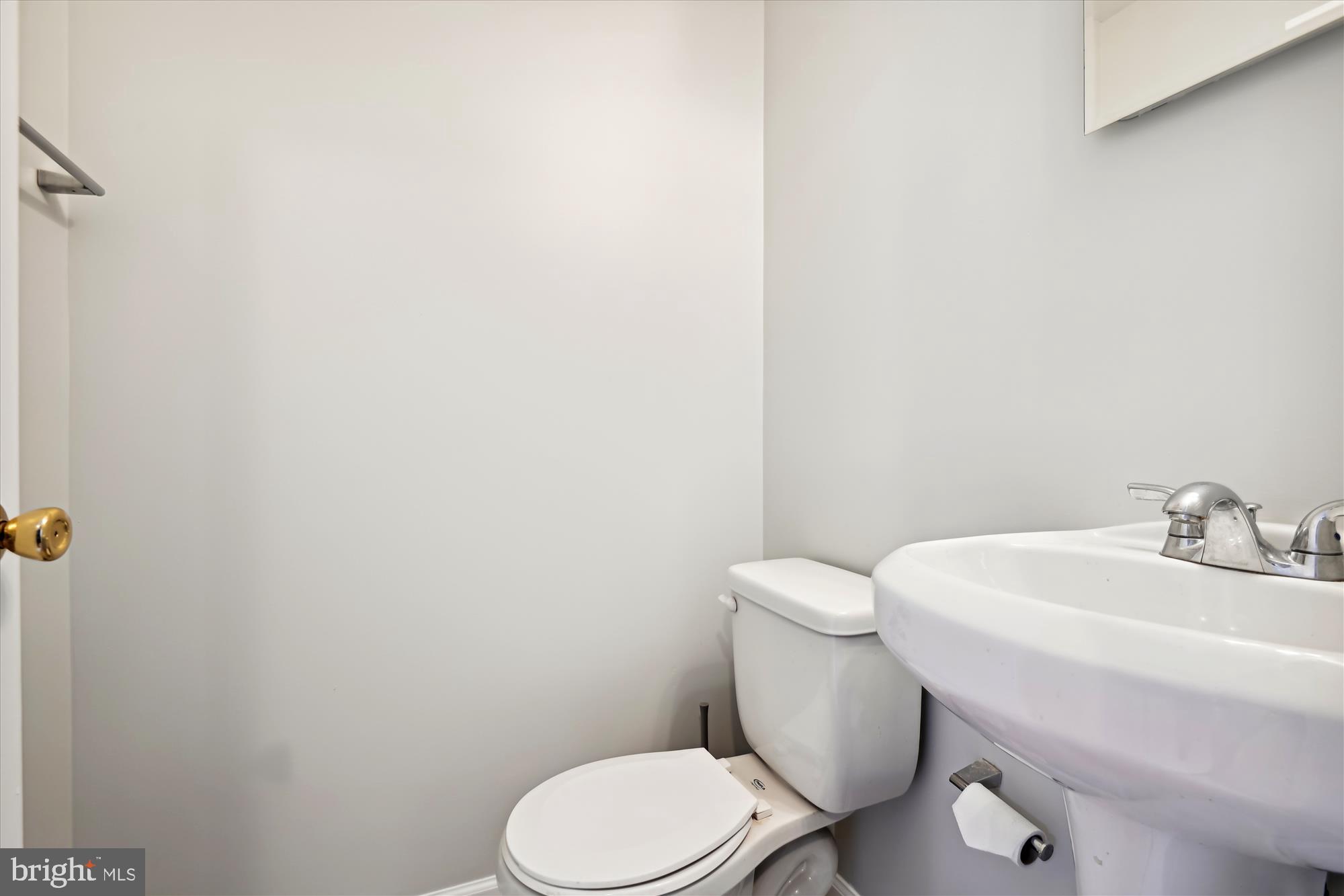 1909 Aliceanna Street, Unit A Baltimore, MD 21231 - Photo 21 of 35 Powder Room