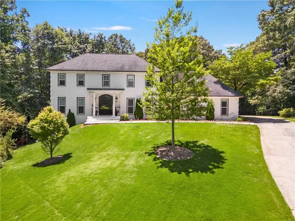 $1,195,000 | 2912 Vinings Forest Way Southeast, Atlanta, GA 30339