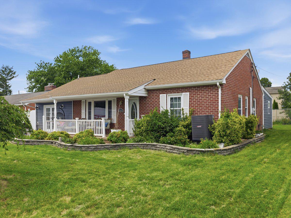 16808 Tammany Manor Road Williamsport, MD 21795 - Photo 4 of 41