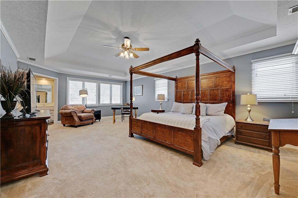 12905 Delmar Street Leawood, KS 66209 - Photo 24 of 36