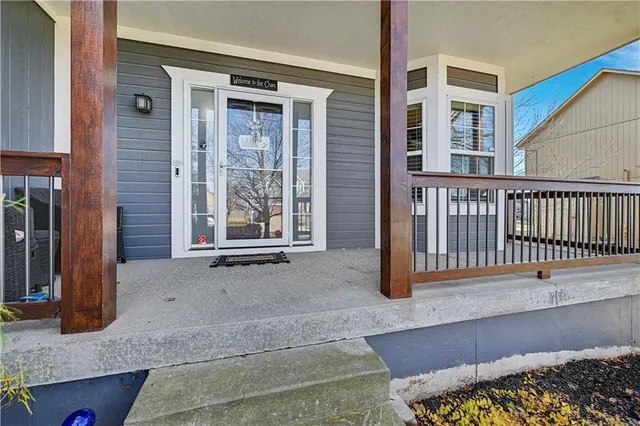 $439,000 | 613 East Skylark Street, Gardner, KS 66030