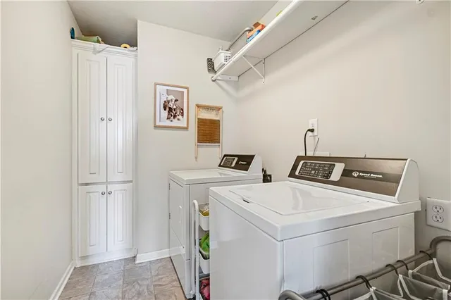 $439,000 | 613 East Skylark Street, Gardner, KS 66030