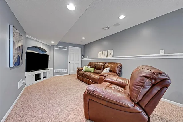 $435,000 | 613 East Skylark Street, Gardner, KS 66030