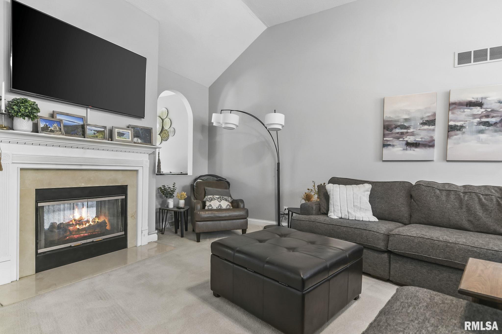 1308 Ravenswood Road Springfield, IL 62711 - Photo 9 of 35