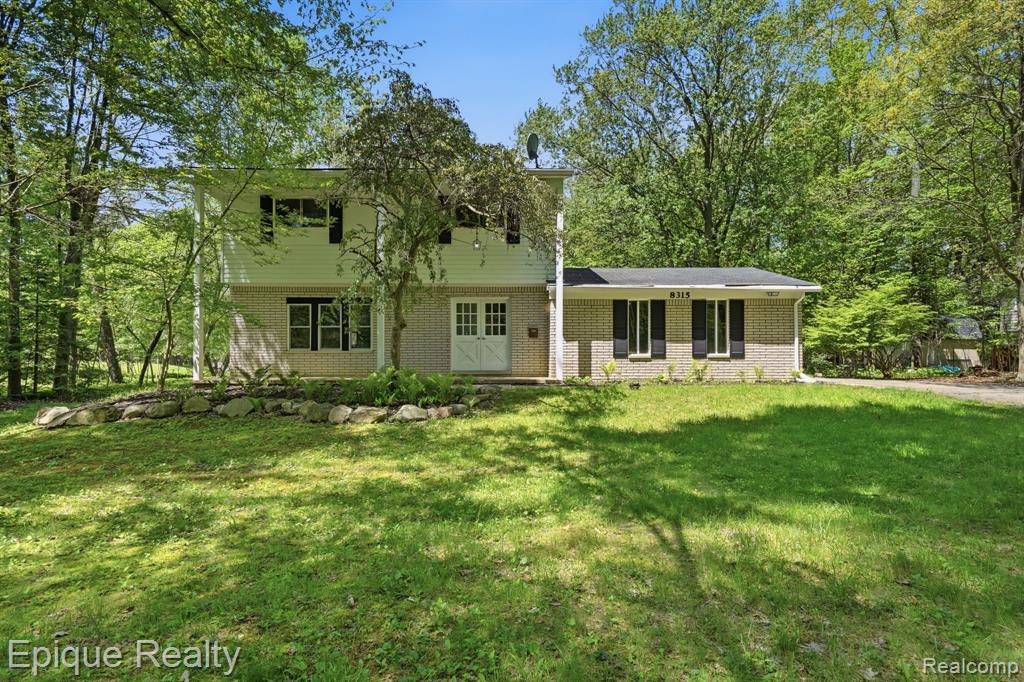 8315 Reese Road Clarkston, MI 48348 - Photo 1 of 29