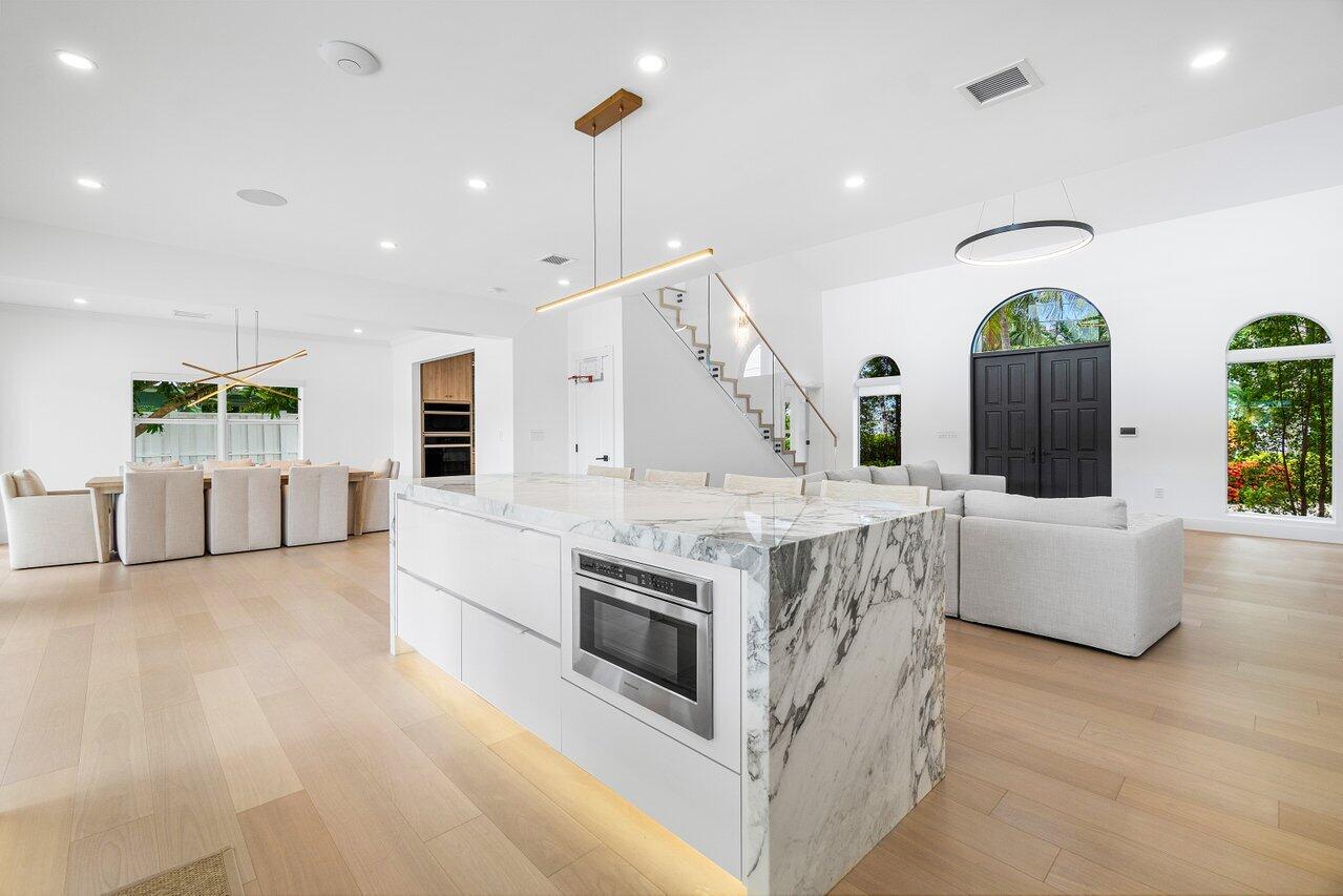 1366 Southwest 4th Court Boca Raton, FL 33432 - Photo 12 of 43 012-1366Southwest4thCourt-BocaRaton-FL-3