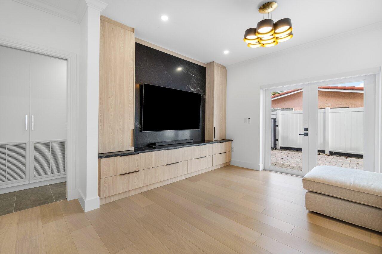 1366 Southwest 4th Court Boca Raton, FL 33432 - Photo 20 of 43 020-1366Southwest4thCourt-BocaRaton-FL-3