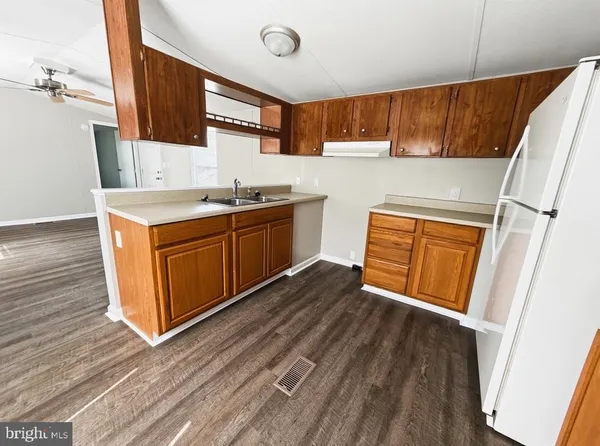 $1,200 | 16121 Peaceful Acres Lane, Lincoln, DE 19960