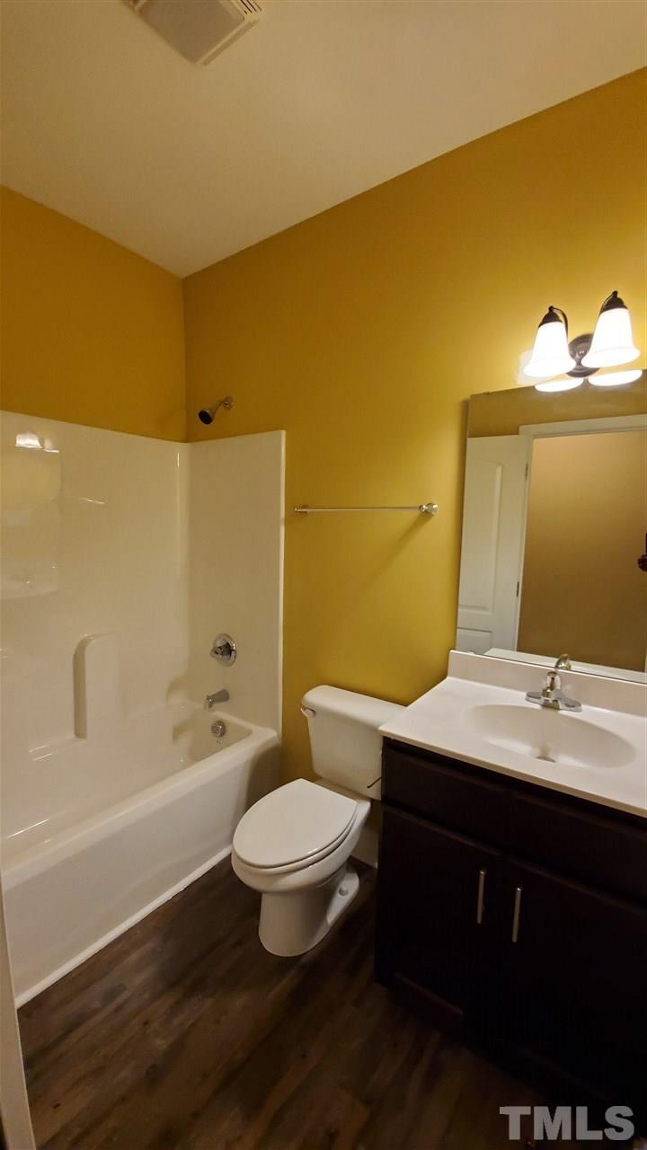 1304 Nathan Dudley Road Clinton, NC 28328 - Photo 18 of 26 bathroom2-attached to study
