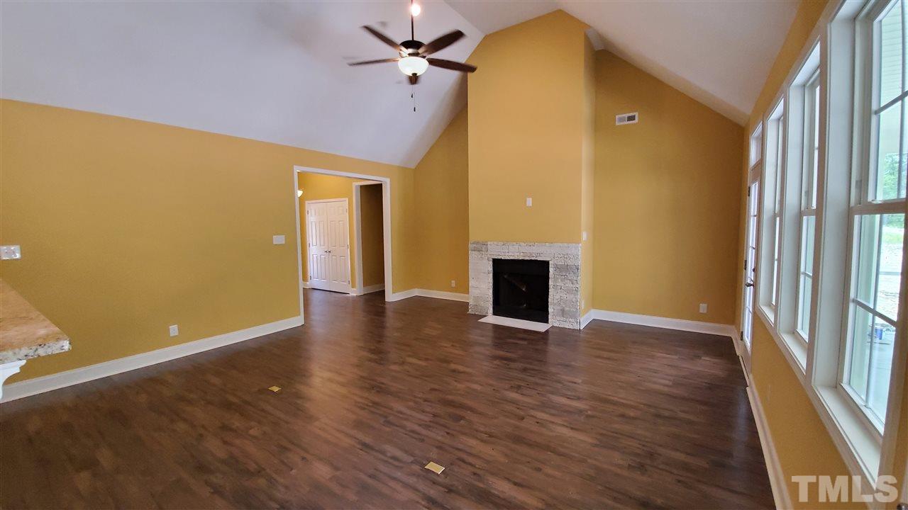 1304 Nathan Dudley Road Clinton, NC 28328 - Photo 5 of 26 Gallery Image 5