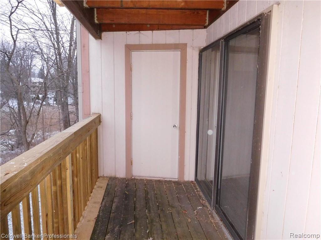 1695 Riverside Drive Rochester Hills, MI 48309 - Photo 13 of 18