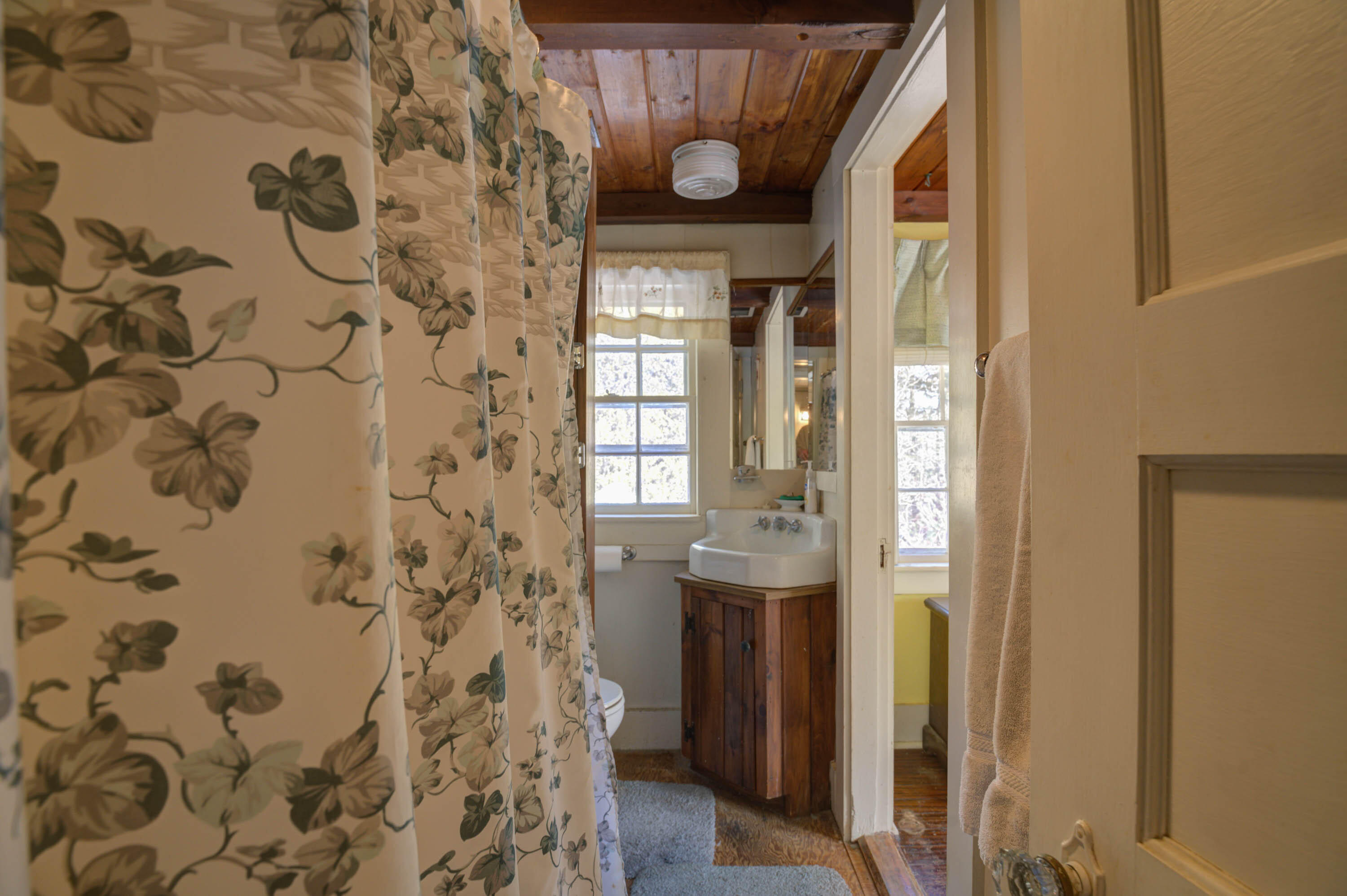 23 Pine Hill Road North Cape Neddick, ME 03902 - Photo 27 of 36 pic-32