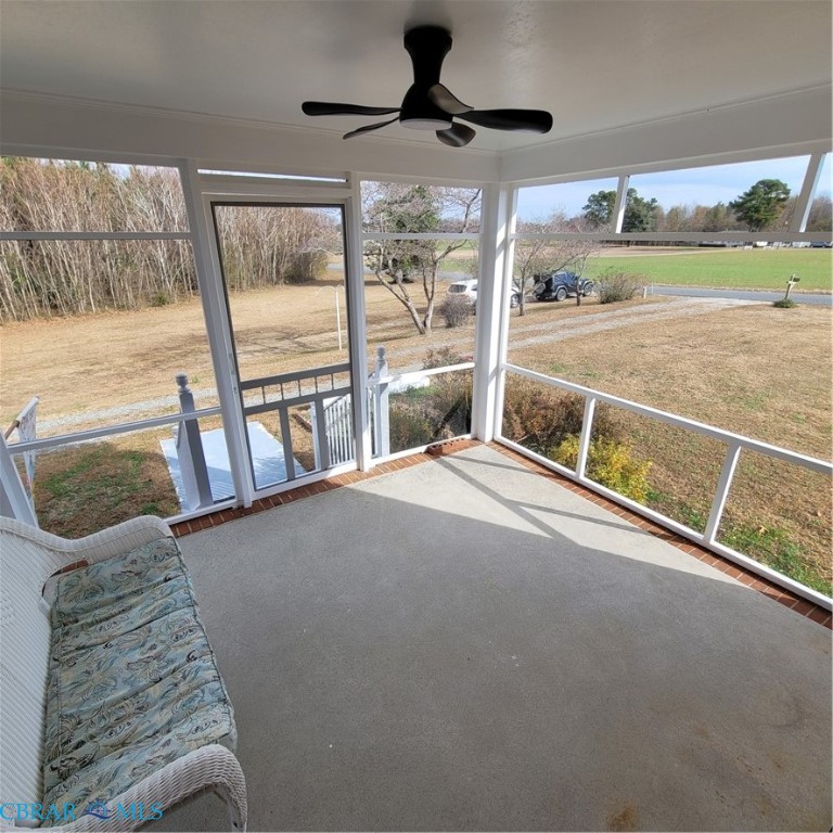 1366 Poplar Hill Road Newtown, VA 23126 - Photo 5 of 31