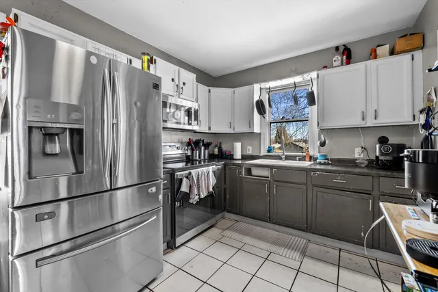 $200,000 | 7313 38th Avenue, Kenosha, WI 53142