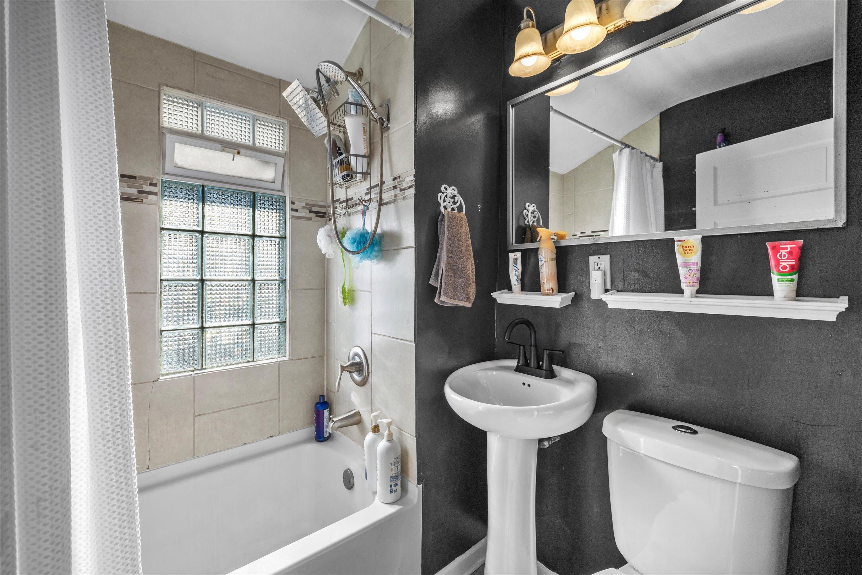 7313 38th Avenue Kenosha, WI 53142 - Photo 20 of 32 21-IMG_2702