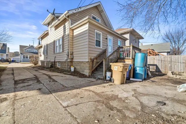 $200,000 | 7313 38th Avenue, Kenosha, WI 53142