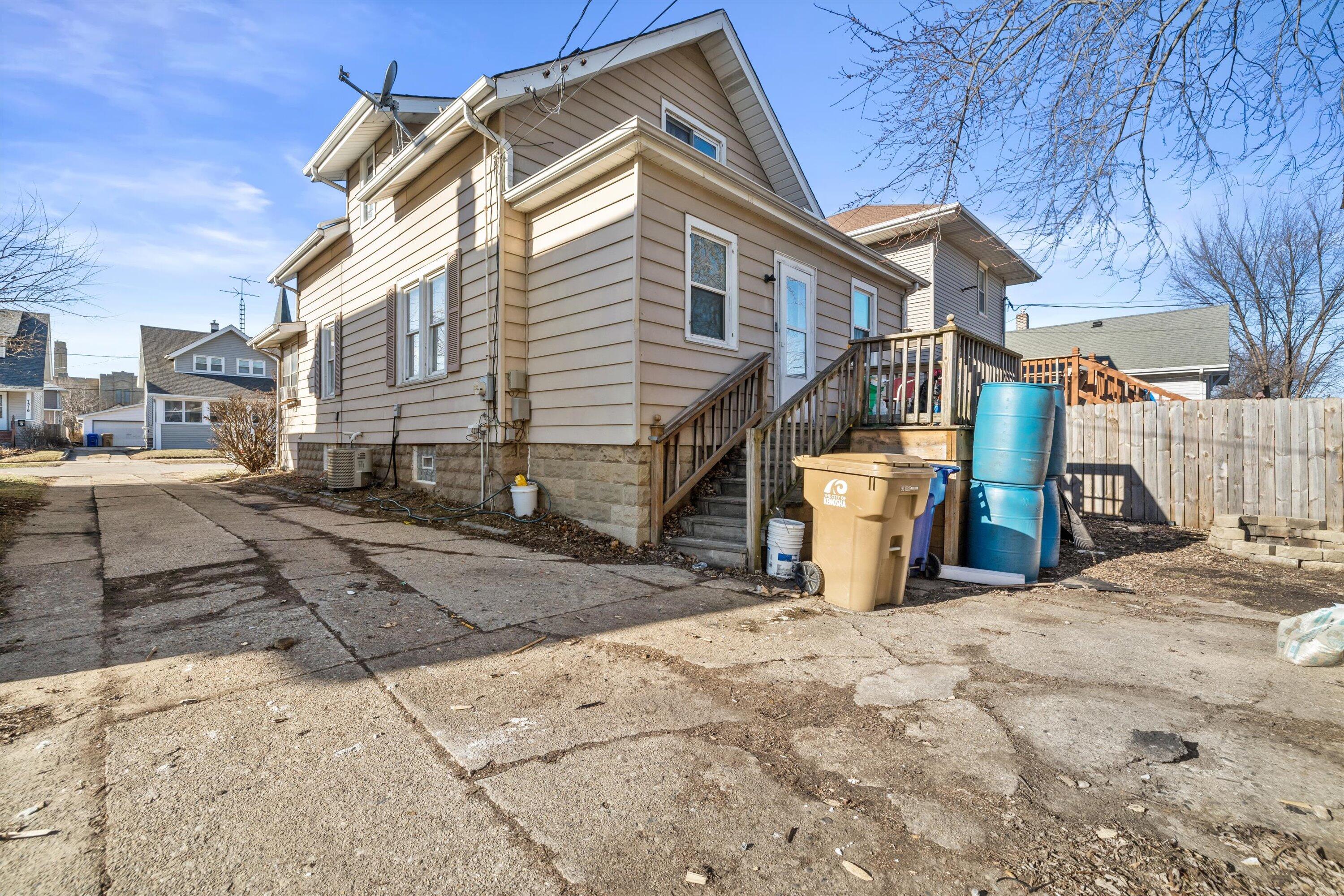 7313 38th Avenue Kenosha, WI 53142 - Photo 29 of 32 31-IMG_2750