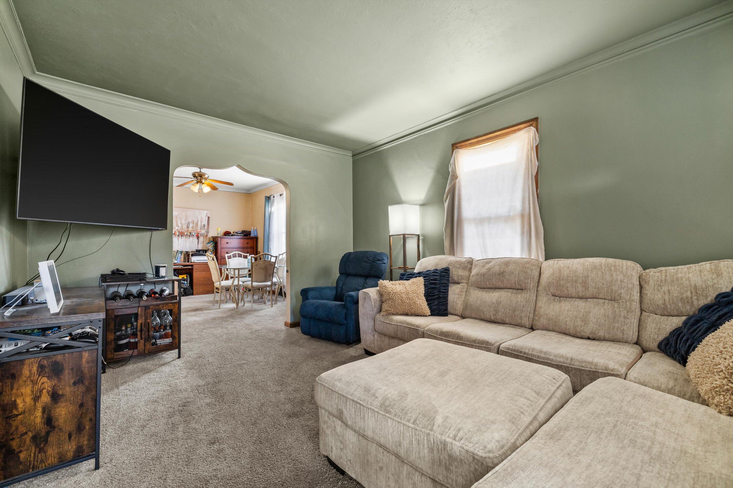 7313 38th Avenue Kenosha, WI 53142 - Photo 5 of 32 05-IMG_2606