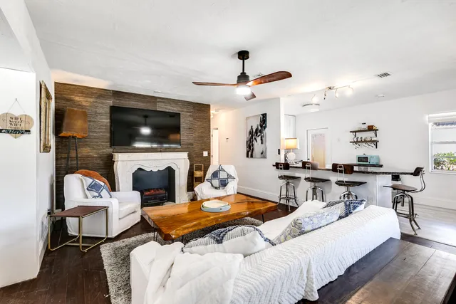 $3,100 | 609 South Arnold Avenue, Lantana, FL 33462