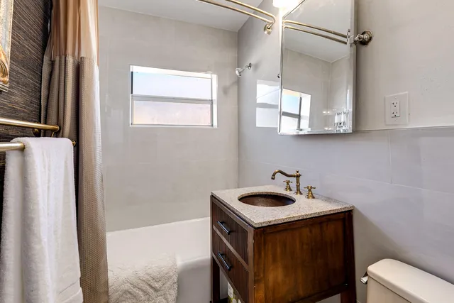 $3,100 | 609 South Arnold Avenue, Lantana, FL 33462