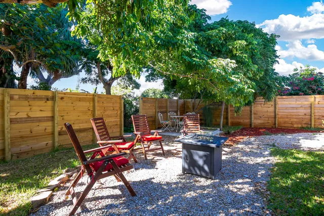 $3,100 | 609 South Arnold Avenue, Lantana, FL 33462