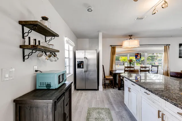 $3,100 | 609 South Arnold Avenue, Lantana, FL 33462