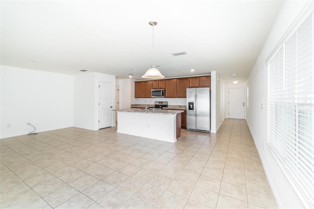 11220 Gold Compass Street Gibsonton, FL 33534 - Photo 3 of 17