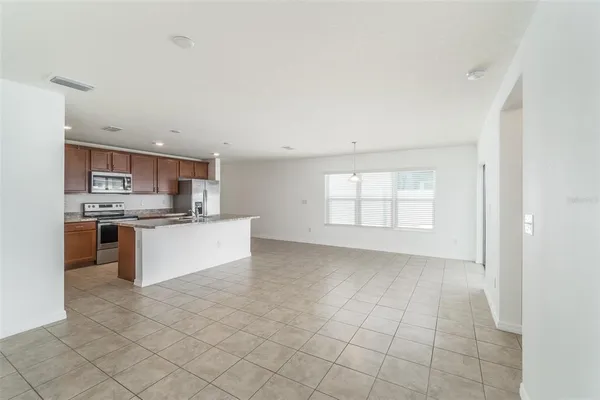 $2,400 | 11220 Gold Compass Street, Gibsonton, FL 33534