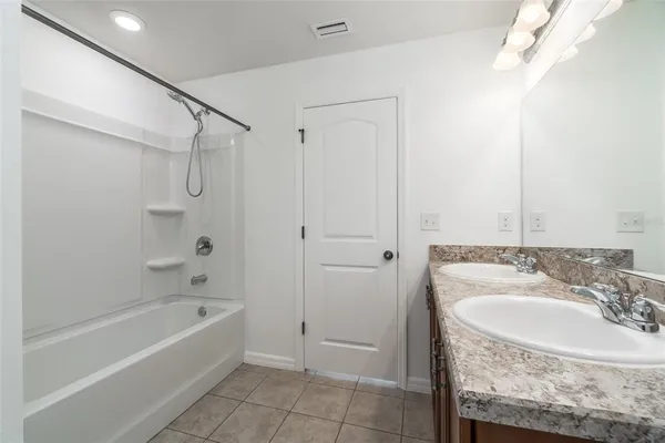 $2,400 | 11220 Gold Compass Street, Gibsonton, FL 33534