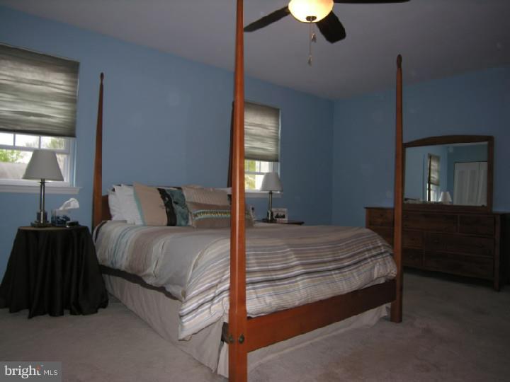 602 Donna Lane Phoenixville, PA 19460 - Photo 13 of 24 Gallery Image 13