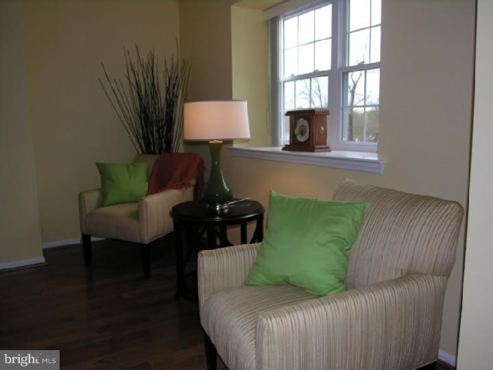 602 Donna Lane Phoenixville, PA 19460 - Photo 5 of 24 Gallery Image 5