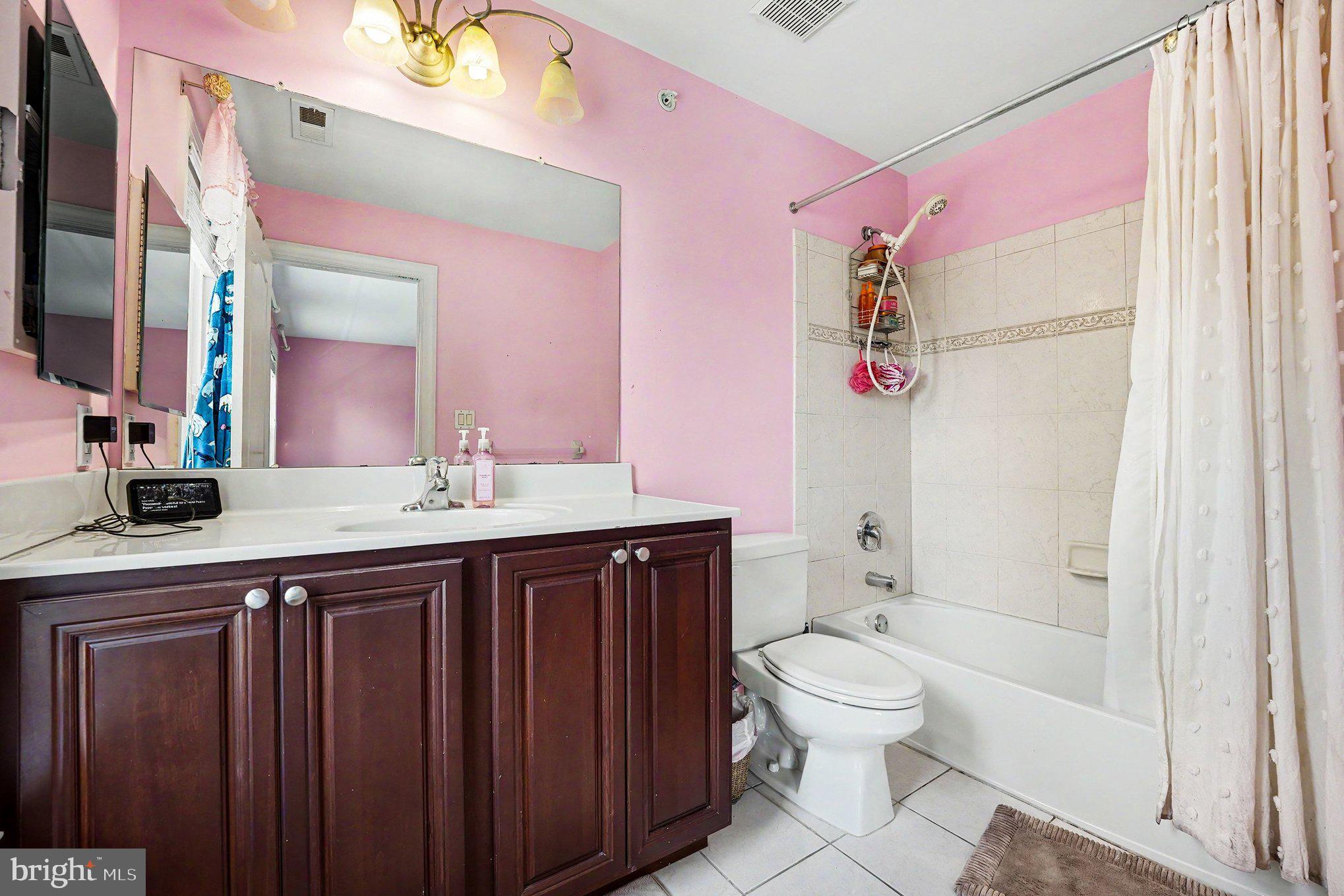 3836 Taylortown Road Furlong, PA 18925 - Photo 40 of 60 Second Floor Bathroom
