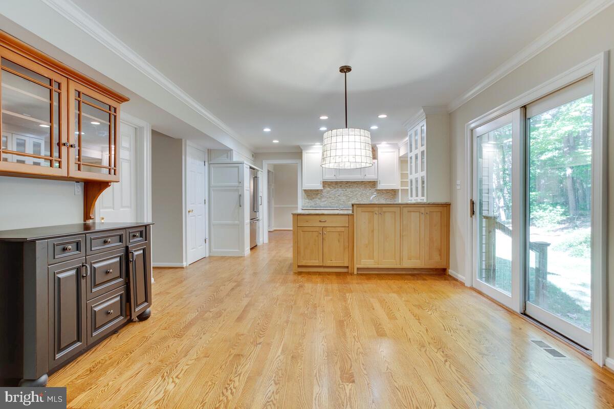 256 Pendleton Court Arnold, MD 21012 - Photo 14 of 37 Eat-in Area