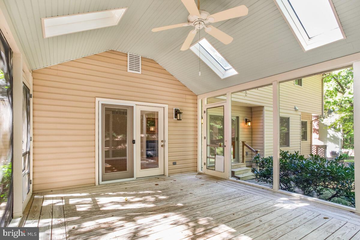 256 Pendleton Court Arnold, MD 21012 - Photo 17 of 37 Screened Porch