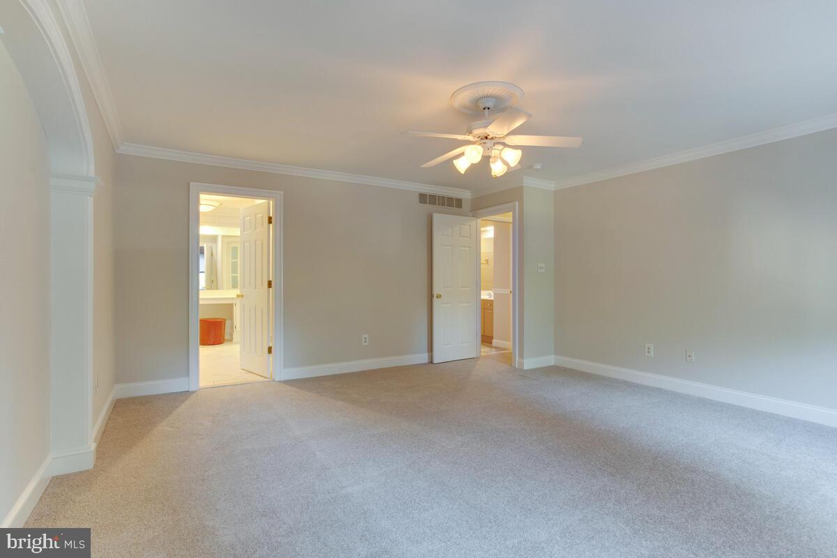 256 Pendleton Court Arnold, MD 21012 - Photo 23 of 37 Primary Suite