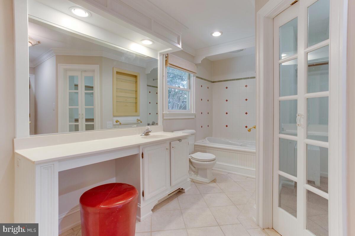 256 Pendleton Court Arnold, MD 21012 - Photo 24 of 37 Primary Bath