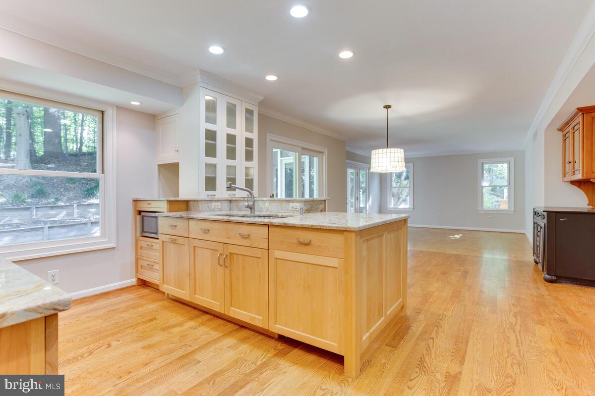 256 Pendleton Court Arnold, MD 21012 - Photo 5 of 37 Kitchen