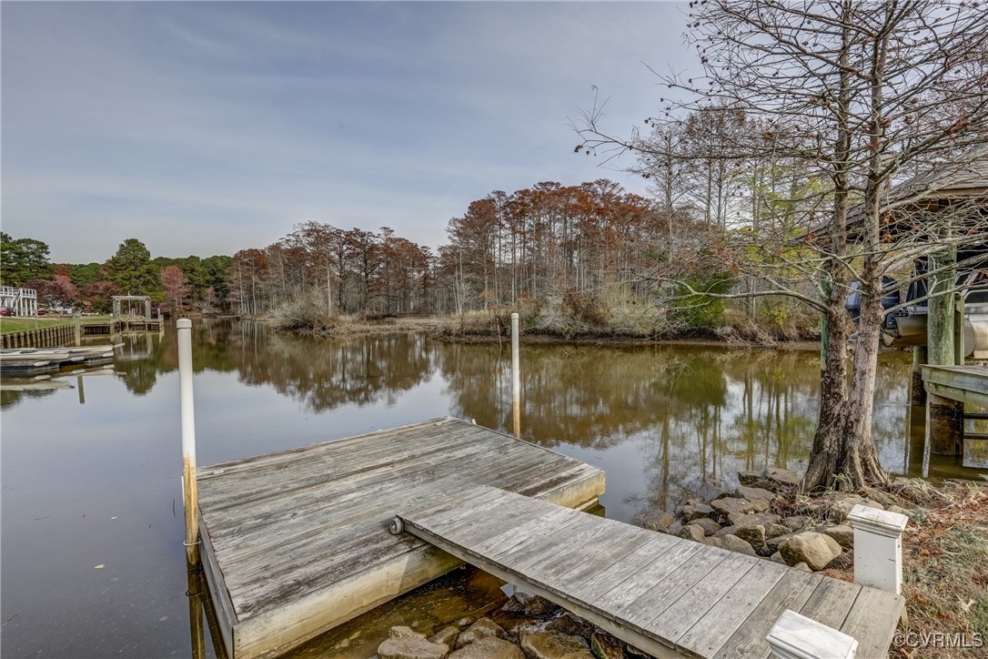 7266 Osprey Drive Lanexa, VA 23089 - Photo 33 of 35 Floating dock area