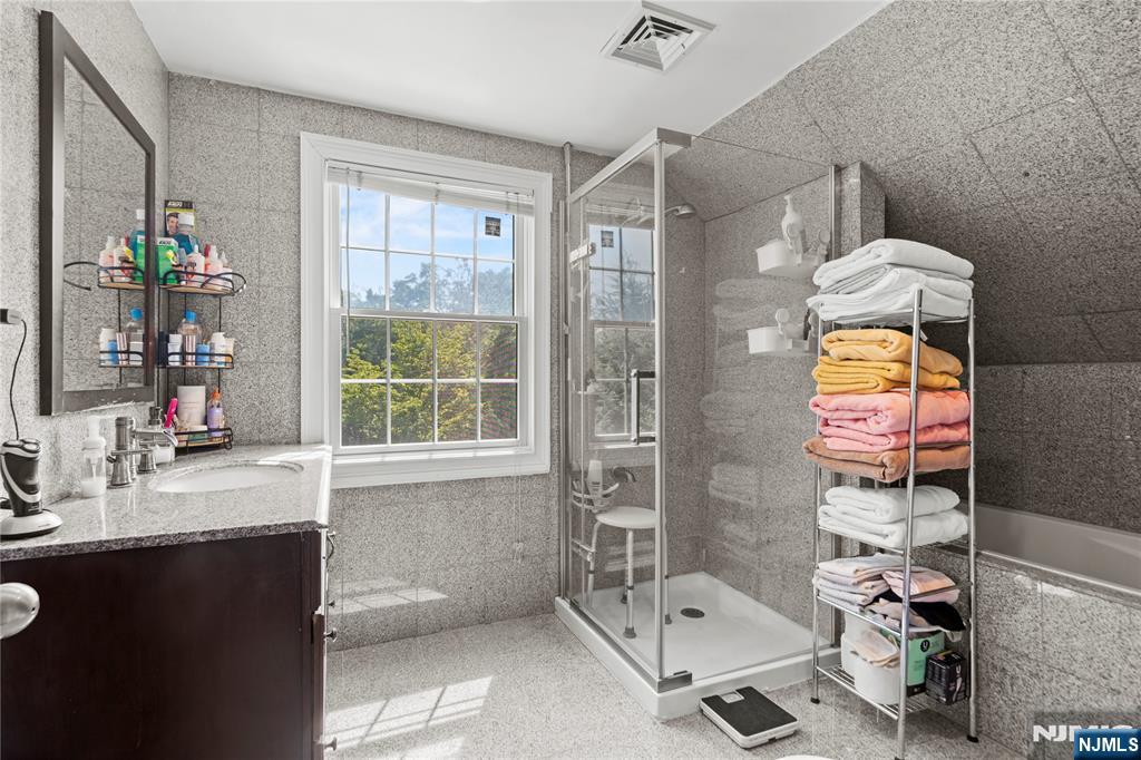 10 East Allendale Road Saddle River, NJ 07458 - Photo 14 of 18