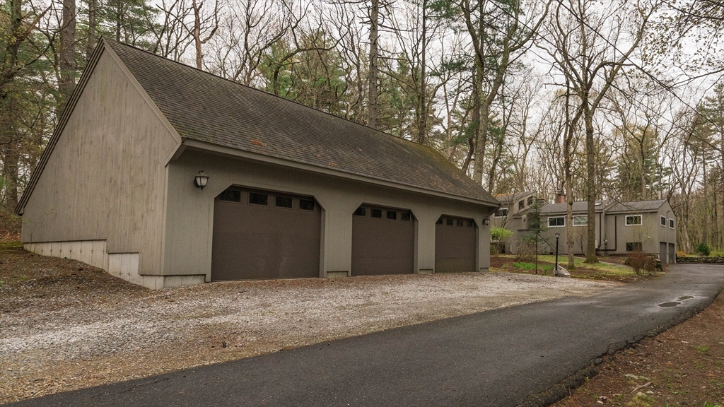 232 Mass Avenue Harvard, MA 01451 - Photo 4 of 40