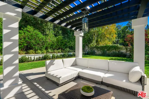 $5,150,000 | 4608 Westchester Drive, Woodland Hills, CA 91364