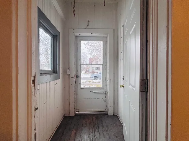 $1,200 | 520 7th Avenue East, Ashland, WI 54806