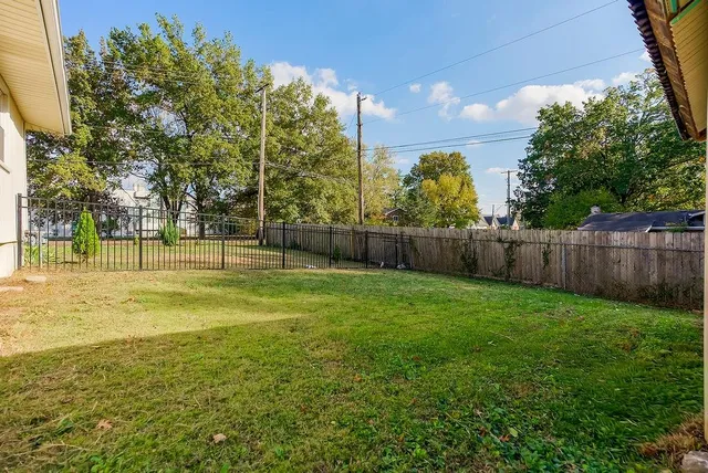 $220,000 | 11700 Troost Avenue, Kansas City, MO 64131