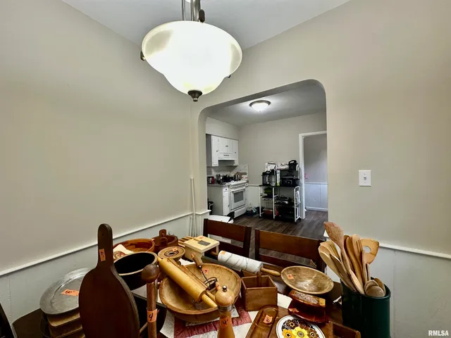 $165,000 | 401 West Forrest Hill Avenue, Peoria, IL 61604